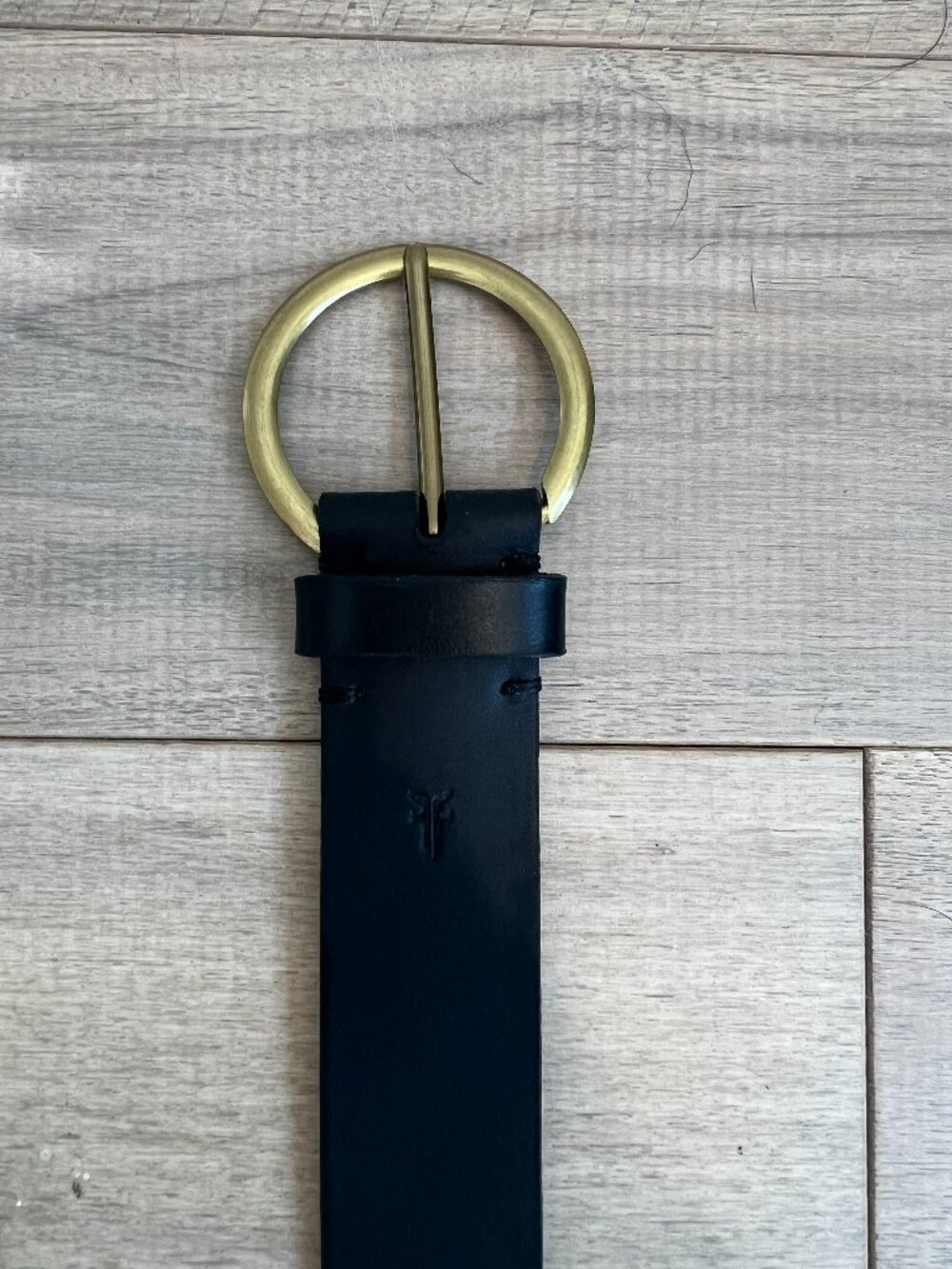 Frye Black Leather Belt Women's Size Large Gold Round Buckle EUC